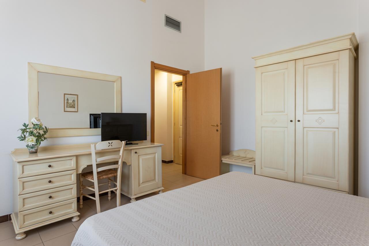 Rodia Inn Oristano Esterno foto