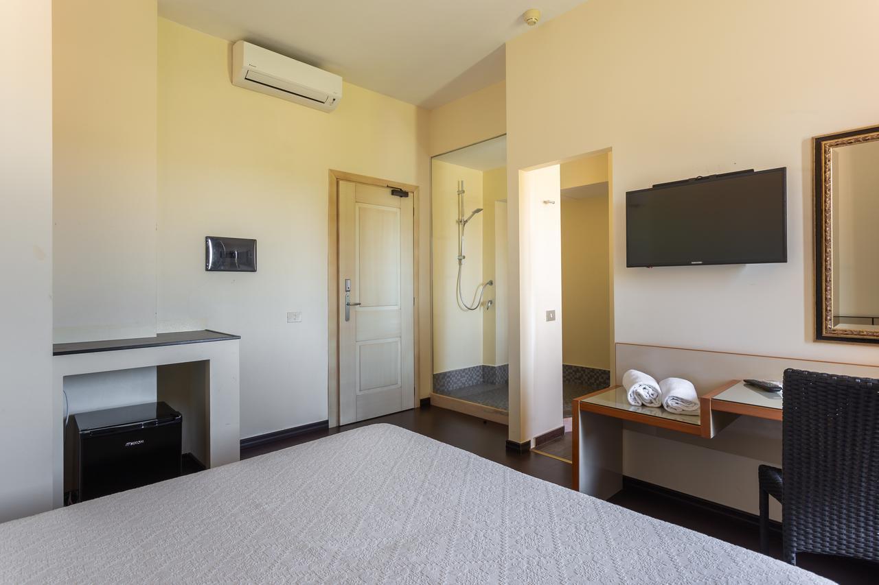 Rodia Inn Oristano Esterno foto