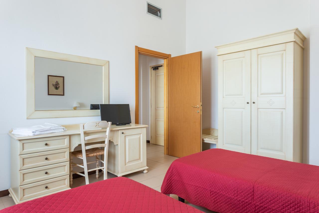 Rodia Inn Oristano Esterno foto