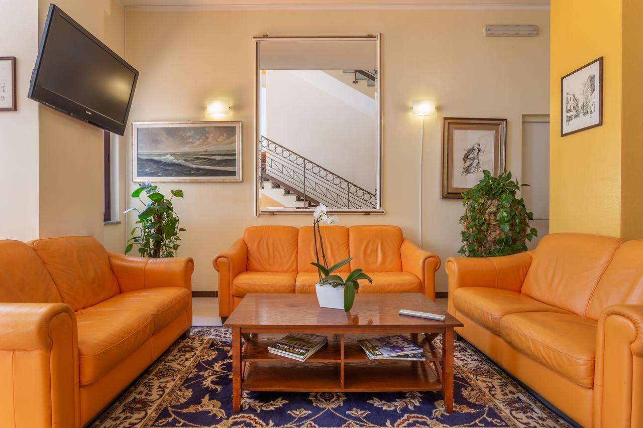 Rodia Inn Oristano Esterno foto