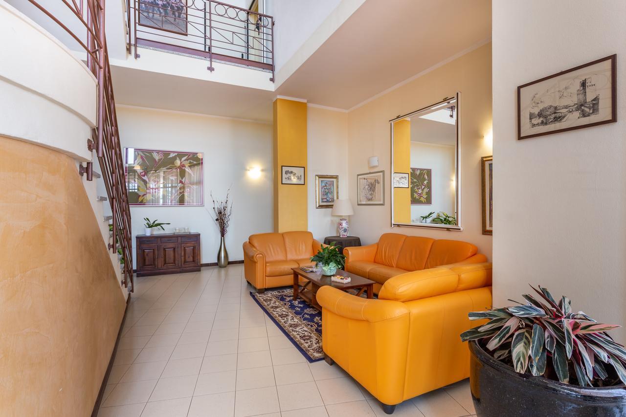Rodia Inn Oristano Esterno foto