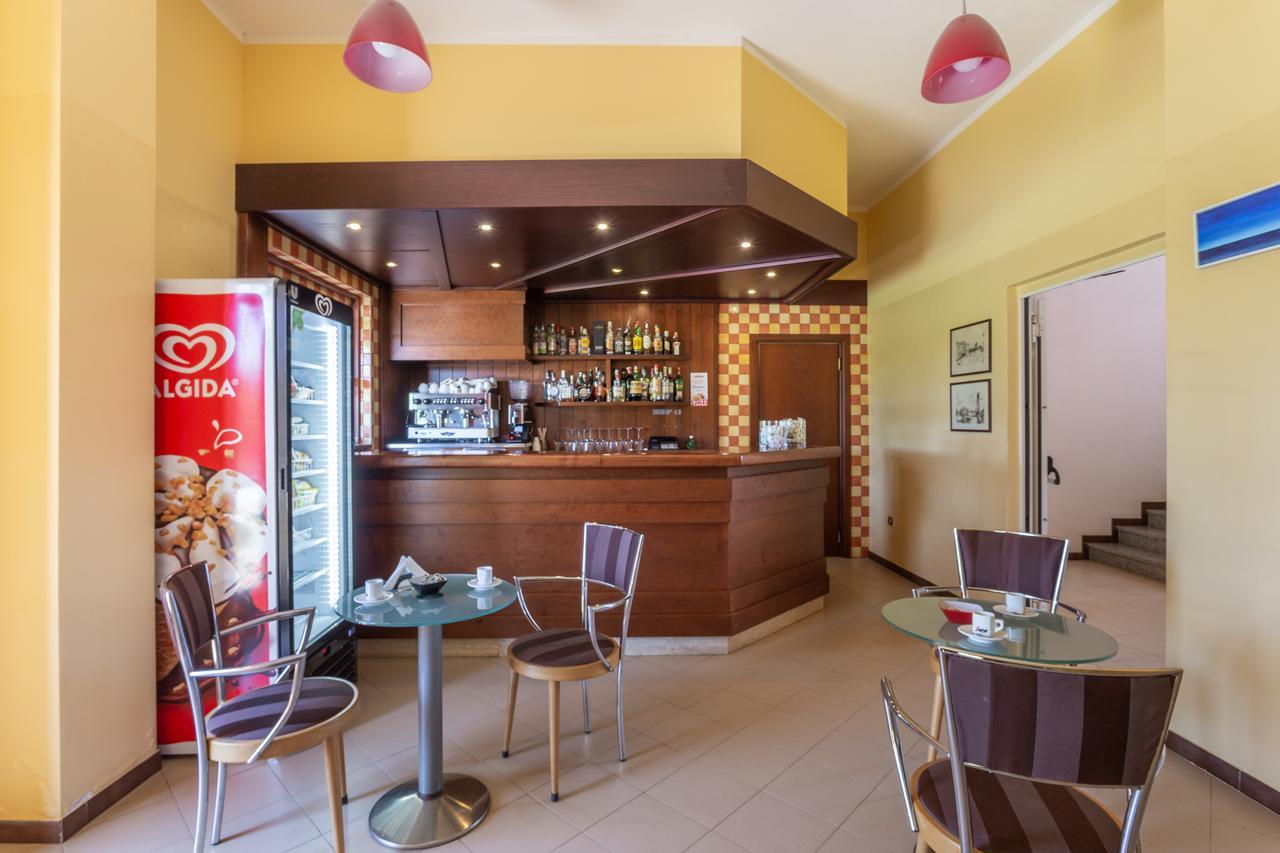 Rodia Inn Oristano Esterno foto